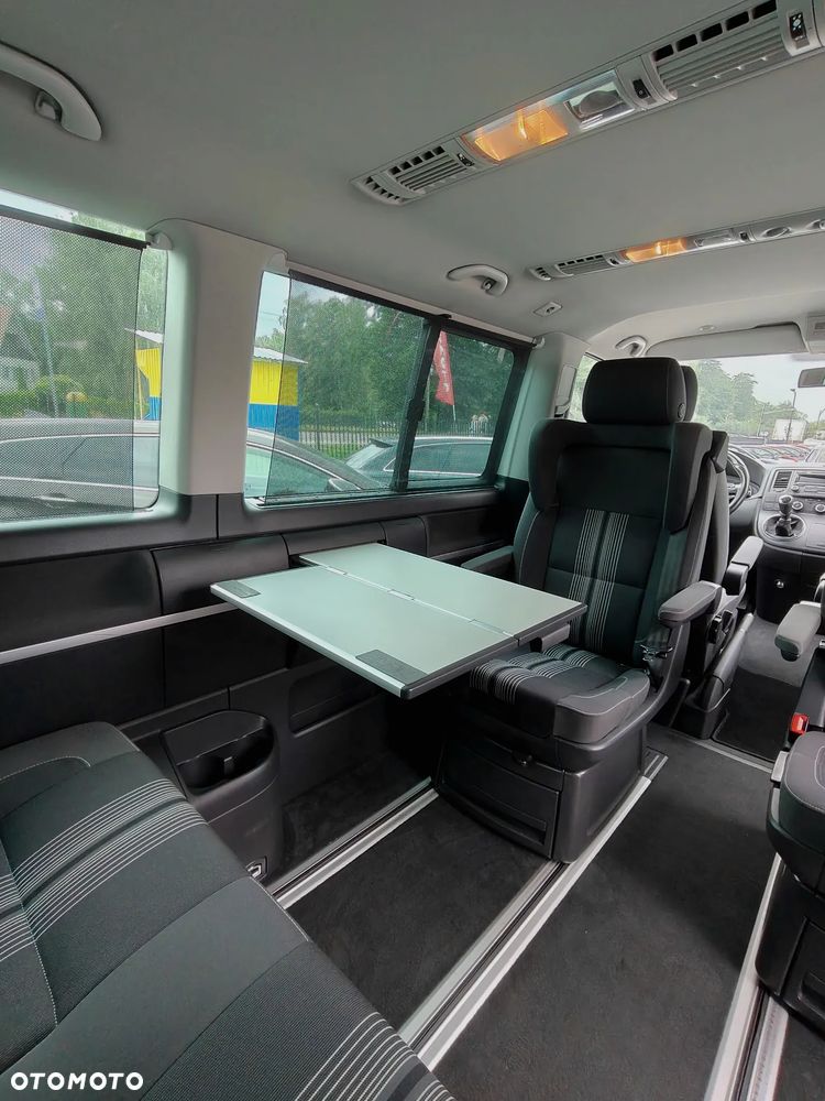 Volkswagen Multivan - 16
