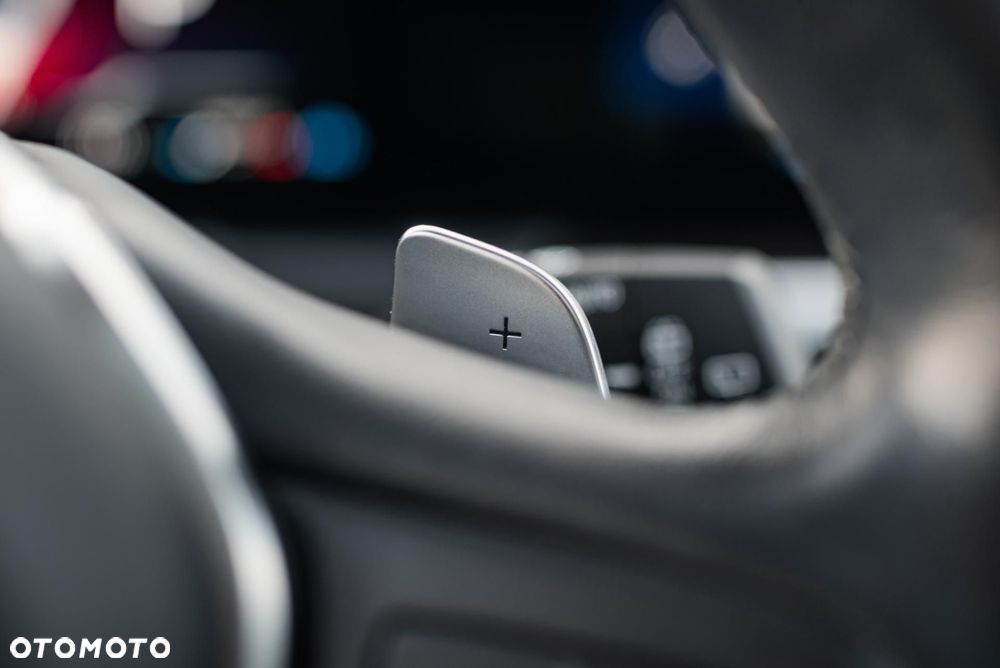 BMW Seria 3 320d xDrive - 27