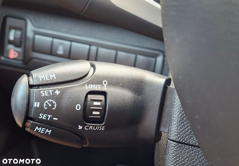 Peugeot 308 - 34