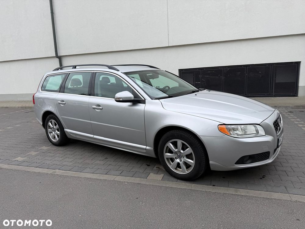 Volvo V70 2.0T Momentum - 6