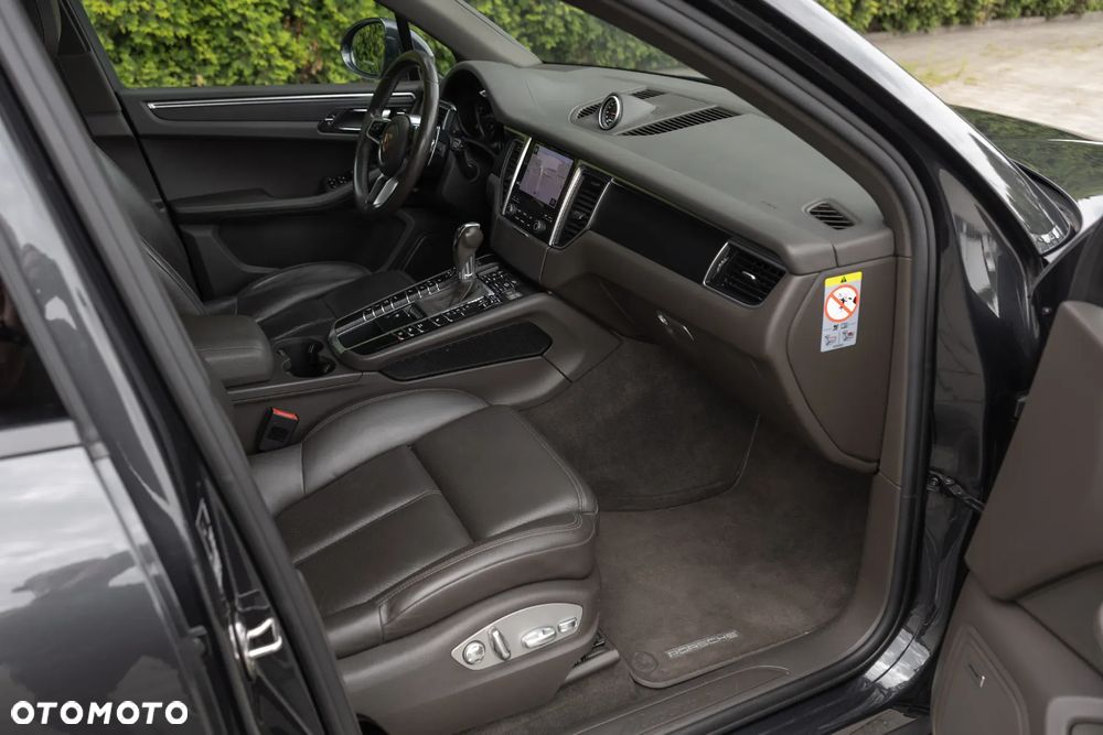 Porsche Macan Standard - 21