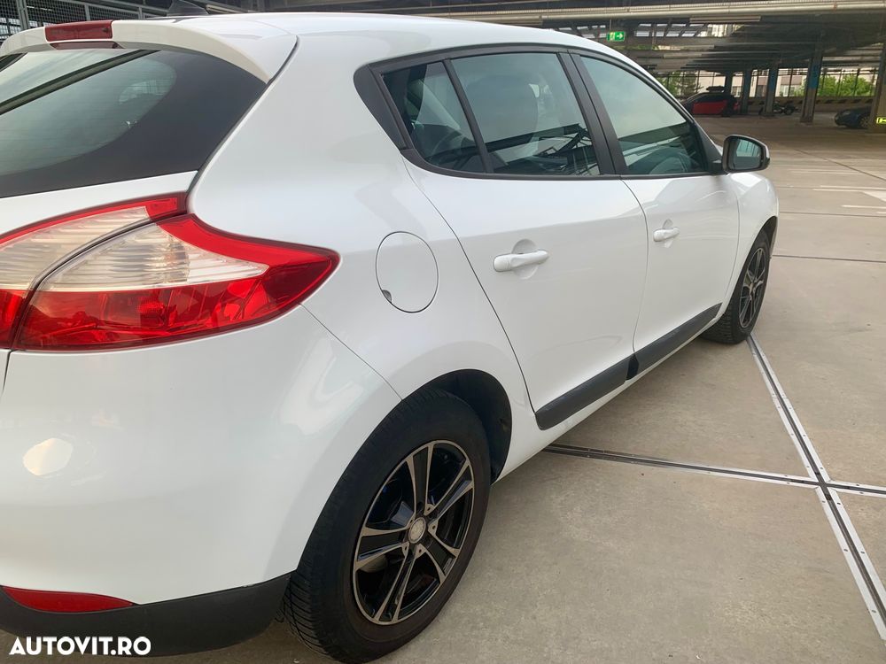 Renault Megane 1.5 dCI Authentique - 4