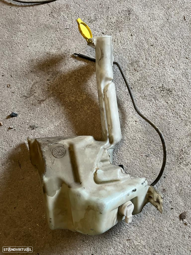 Depósito de água dos esguichos Jeep Grand Cherokee WJ 1999-2005 - 3