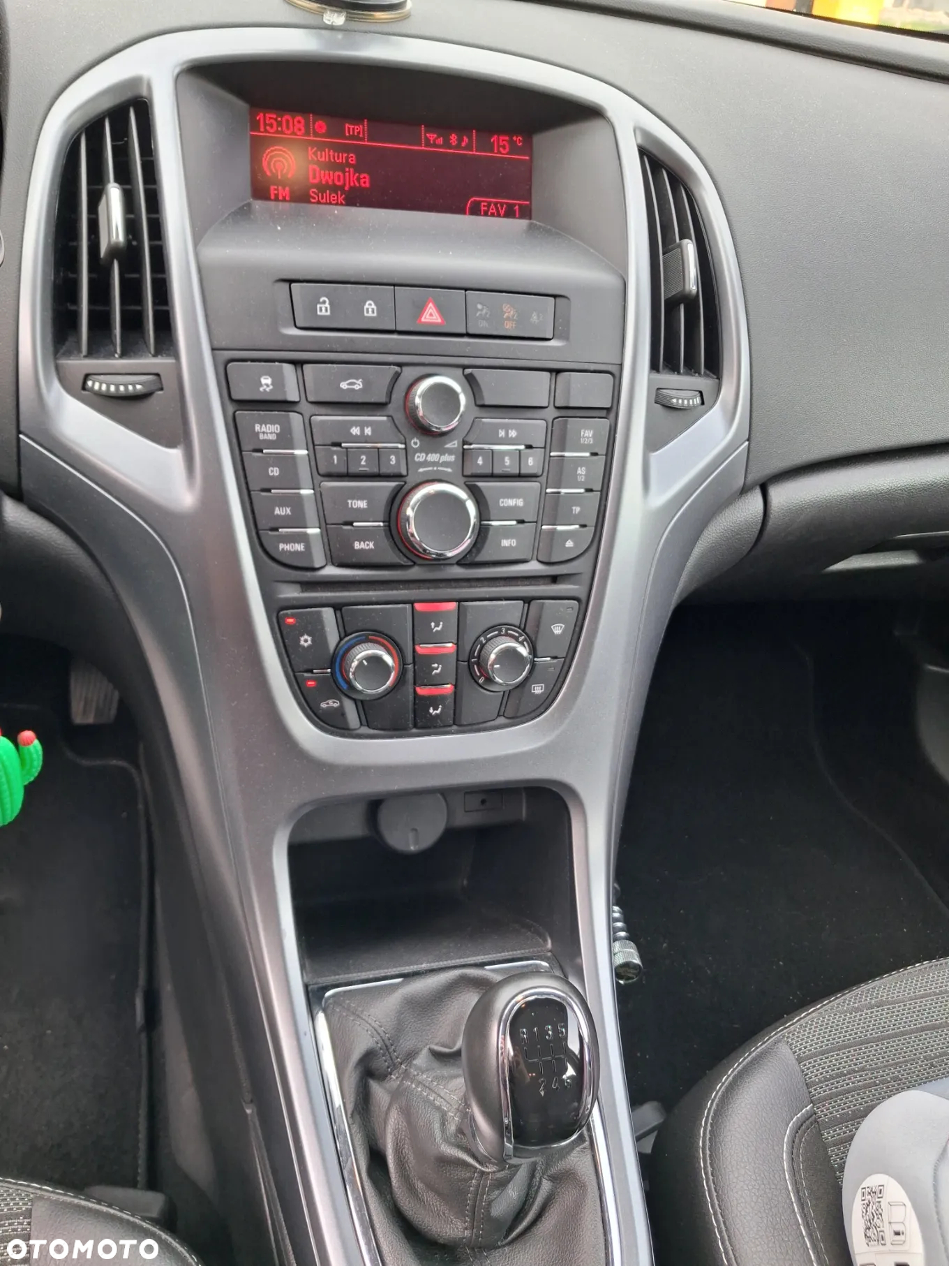 Opel Astra IV 1.4 T Business EU6 - 2