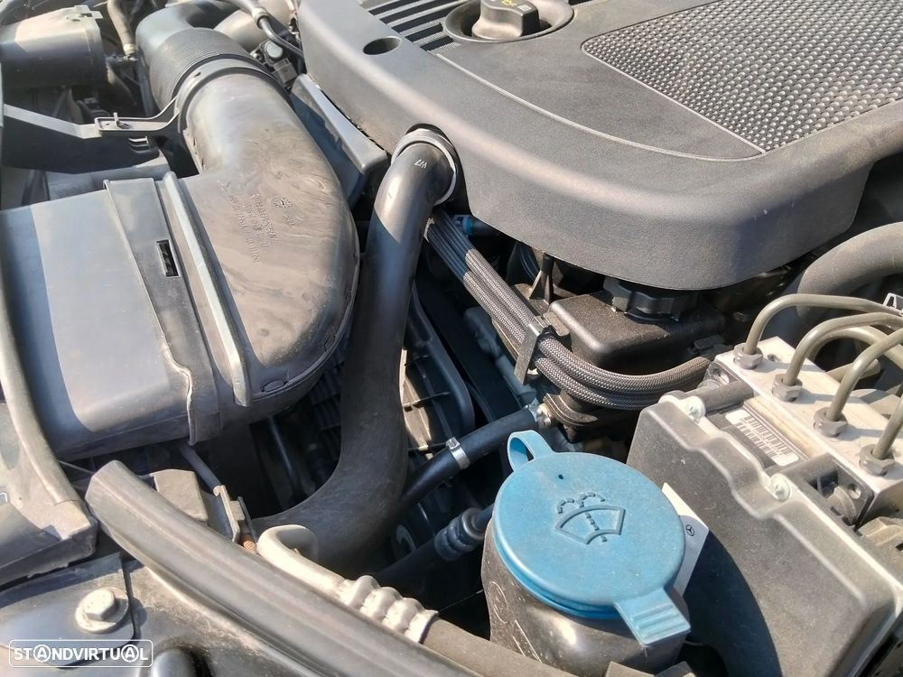 Mercedes-Benz E 250 CDI Avantgarde BlueEfficiency Auto. - 20