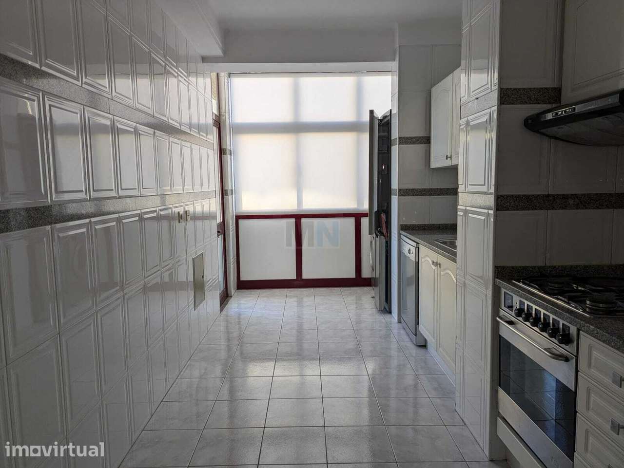 T3 com Garagem junto ao Rossio - Grande imagem: 4/28