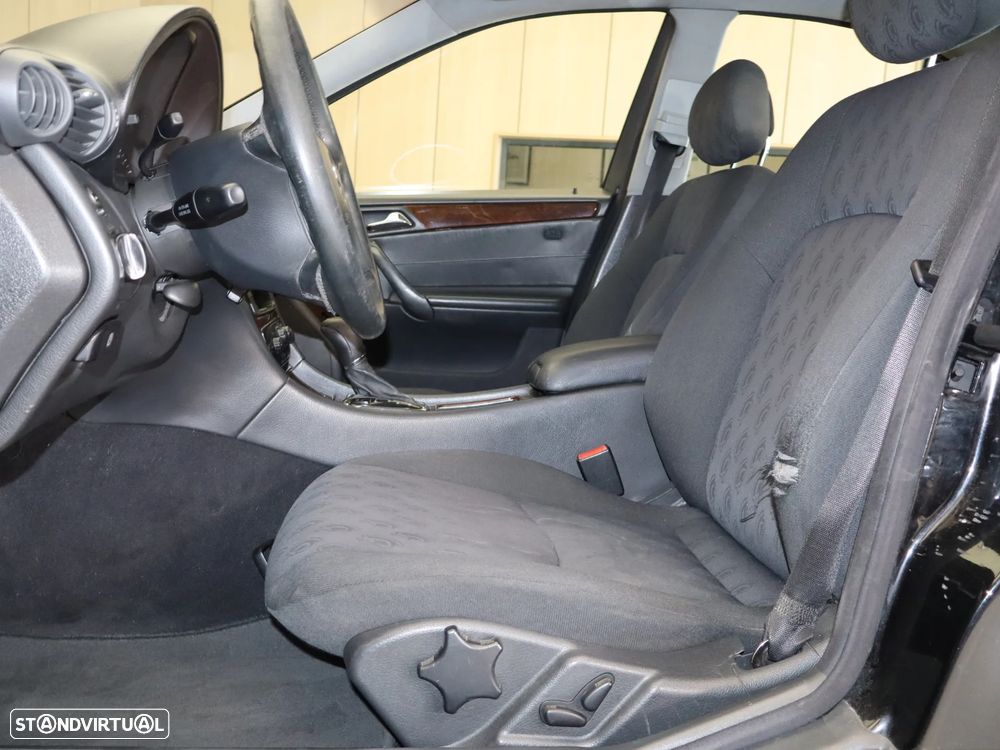Mercedes-Benz C 220 - 25