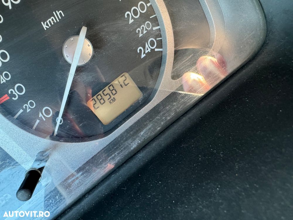 Renault Laguna Estate 1.9 dCi Expression - 12