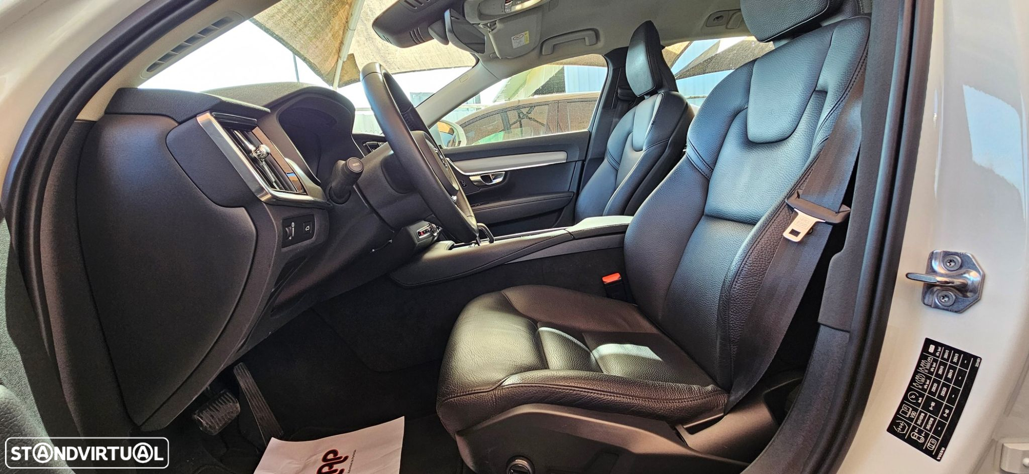 Volvo V90 2.0 B4 Momentum Plus Geartronic - 7