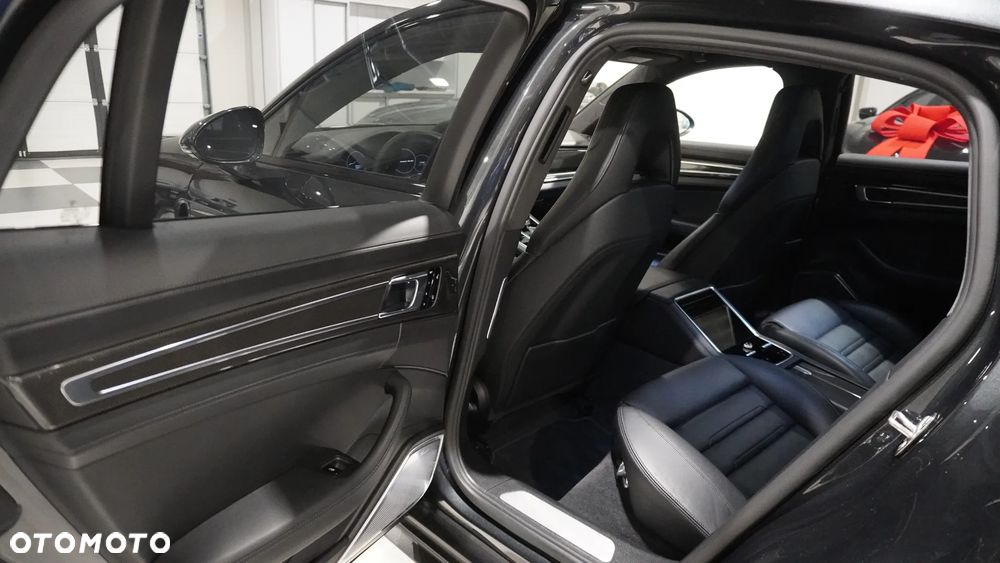 Porsche Panamera Turbo - 10
