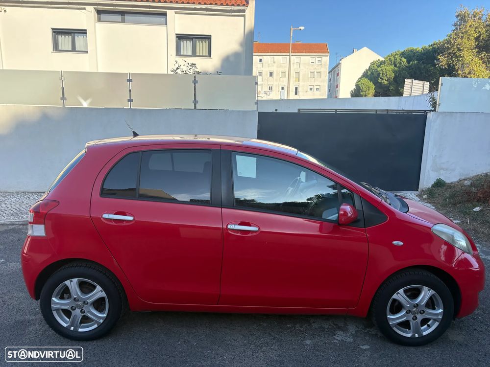 Toyota Yaris - 1