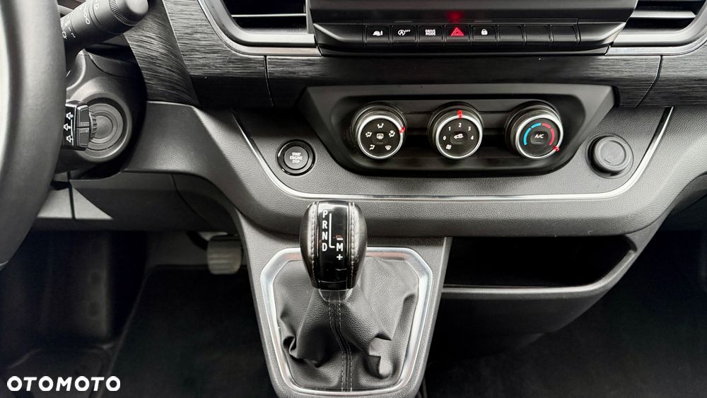 Nissan Primastar - 17