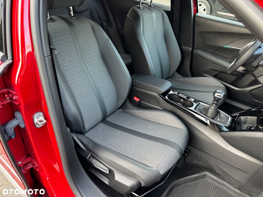 Peugeot 2008 1.2 PureTech Allure Pack S&S - 22