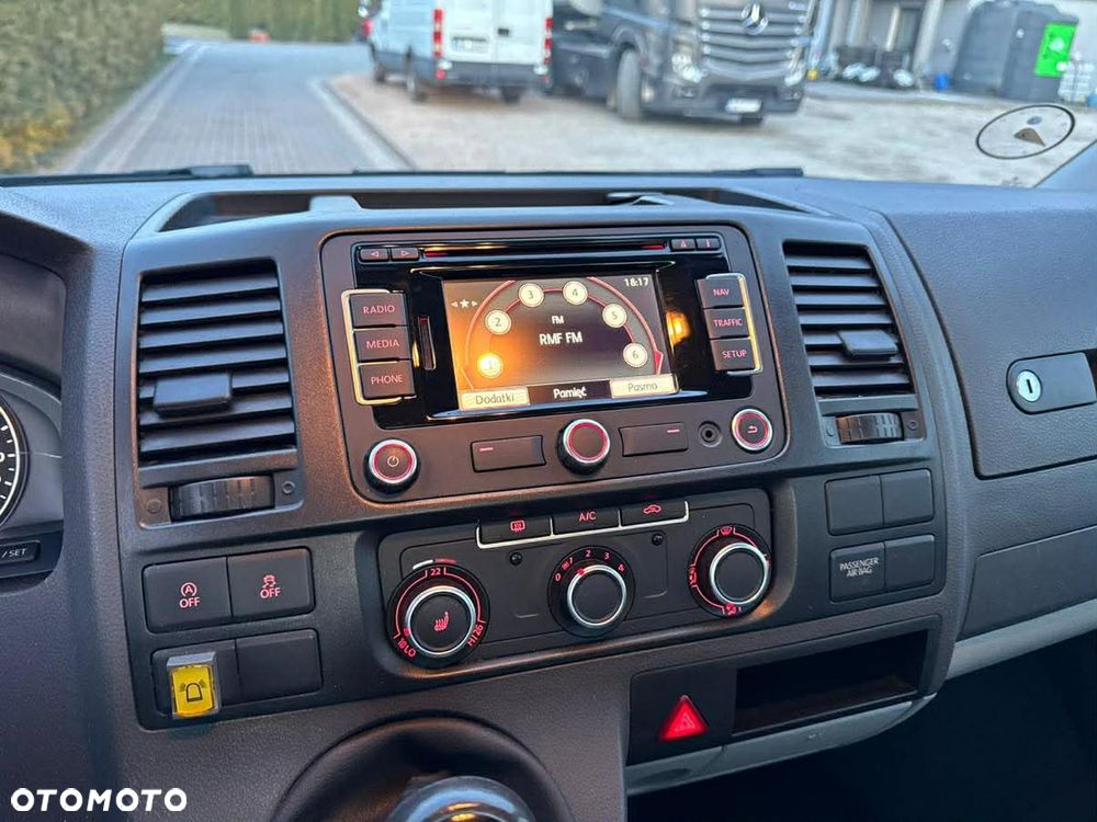 Volkswagen Transporter - 11