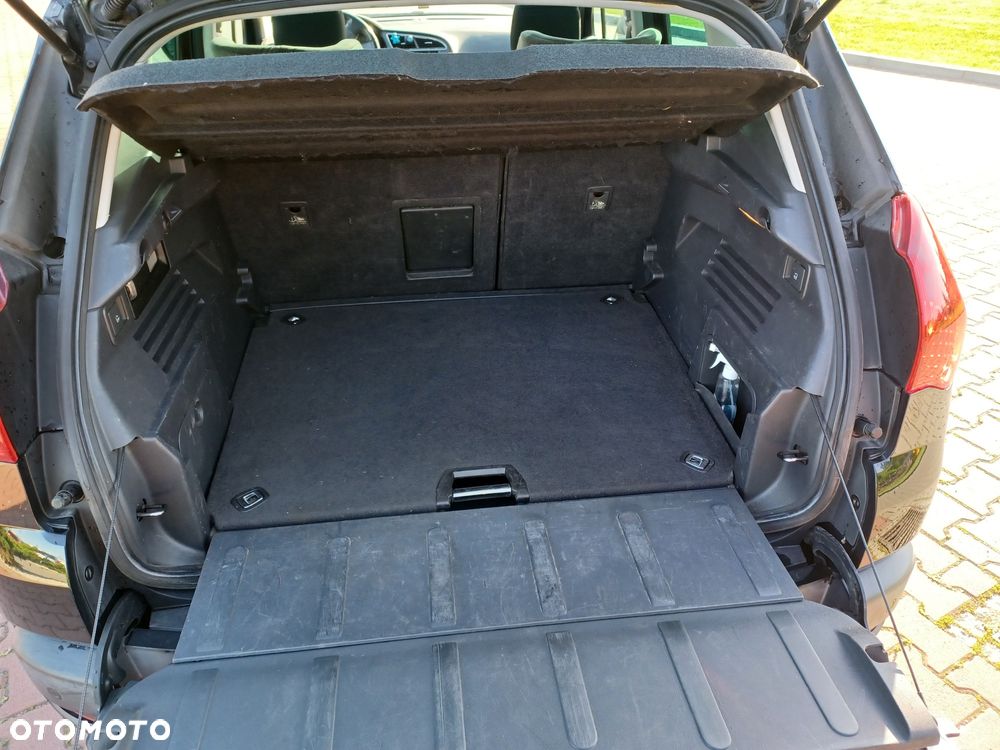 Peugeot 3008 - 8