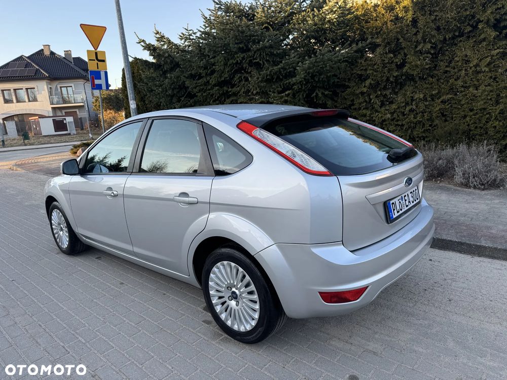 Ford Focus 1.6 16V Style+ - 15