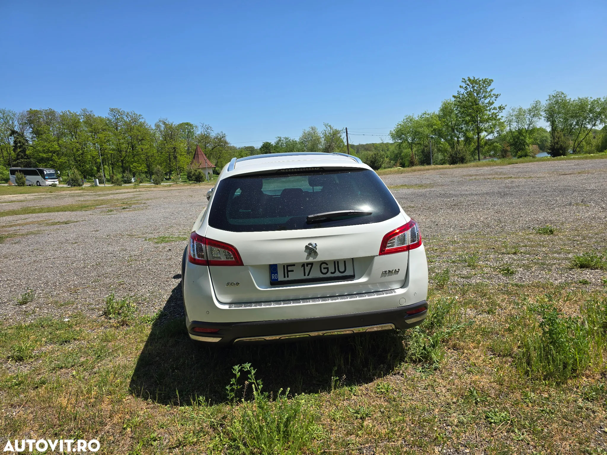 Peugeot 508 RXH Hybrid4 - 11