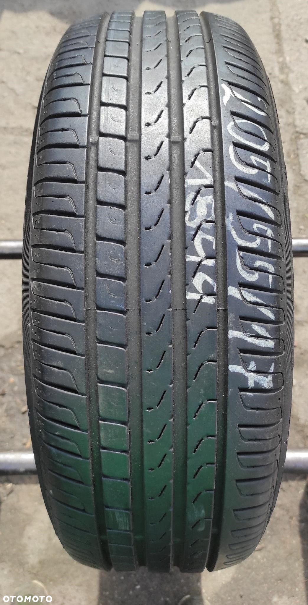 205/55/17 Pirelli Cinturato P7 91V - 1