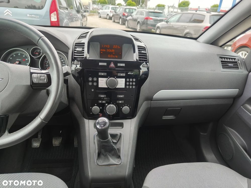 Opel Zafira - 20