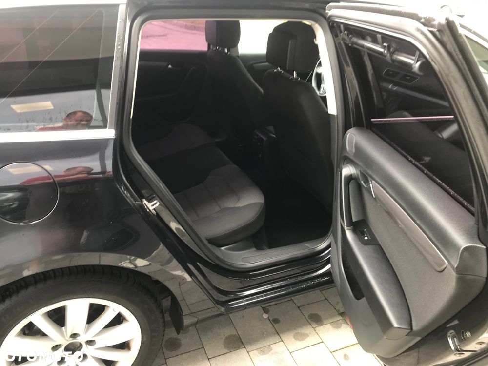Volkswagen Passat - 9