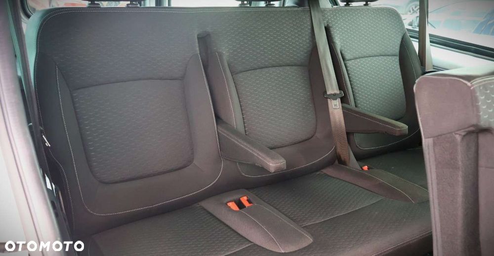 Opel Vivaro - 20