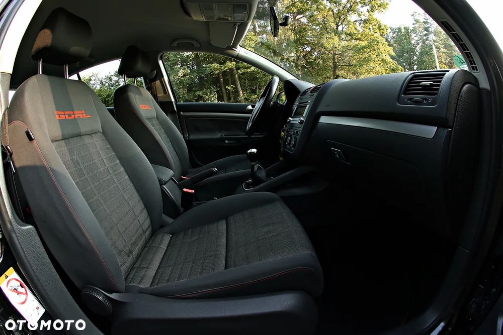 Volkswagen Golf 1.9 TDI Goal - 32