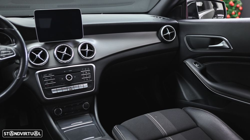 Mercedes-Benz CLA 200 d Shooting Brake Urban Aut. - 60