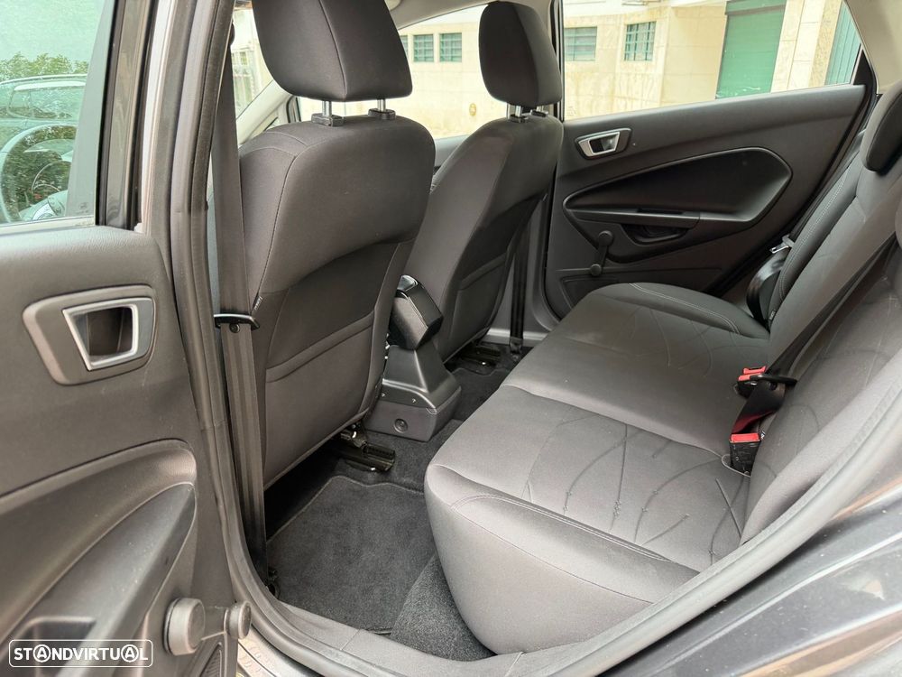 Ford Fiesta 1.0 Titanium - 18