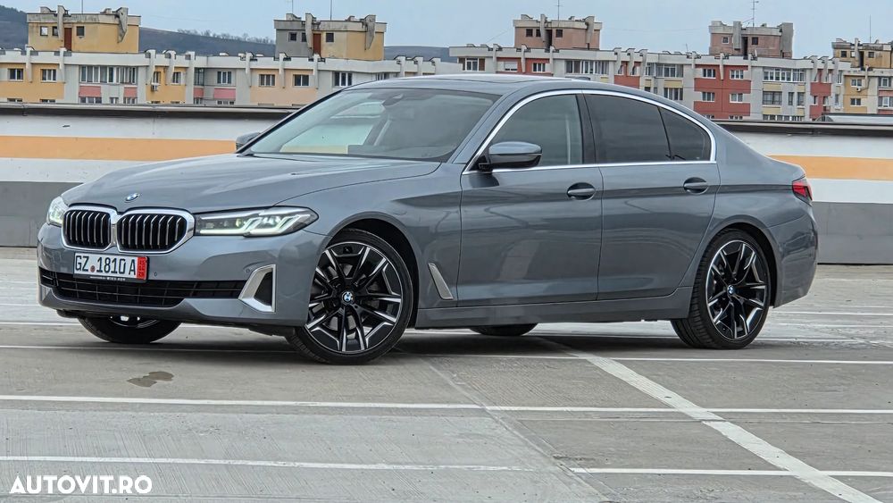 BMW Seria 5 520d Aut. Luxury Line - 13