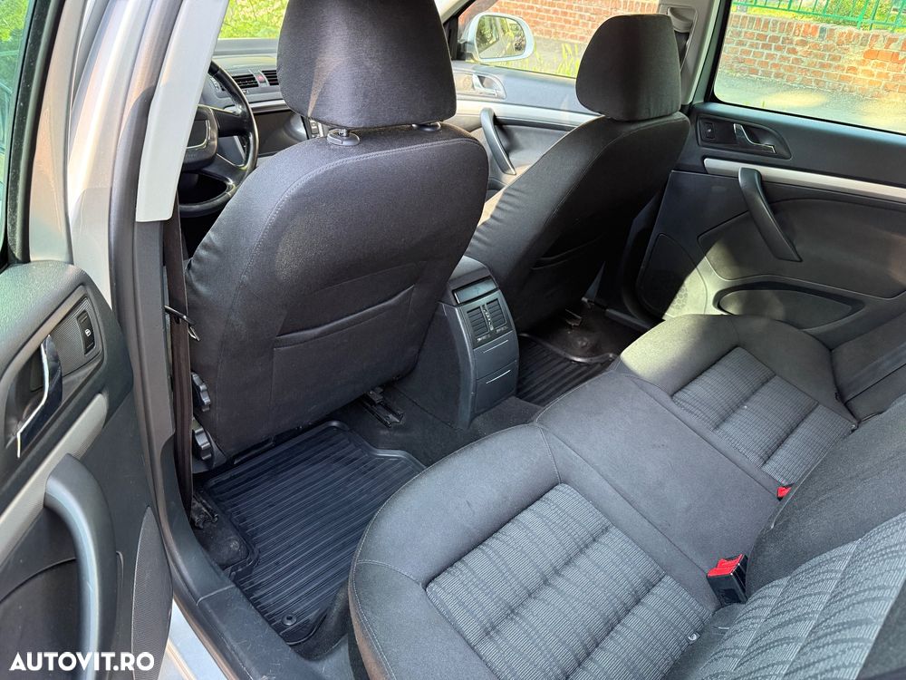 Skoda Octavia 1.6 TDI Ambiente DSG - 14