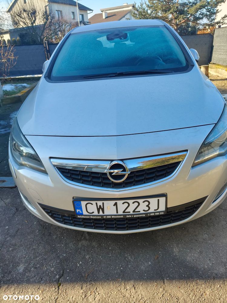 Opel Astra 1.6 Turbo - 1