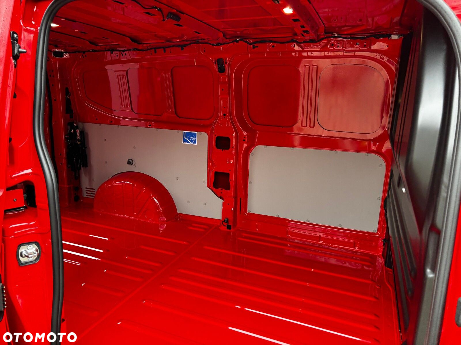 Volkswagen Transporter L2 2.0 TDI 150 KM 6-bm - 11