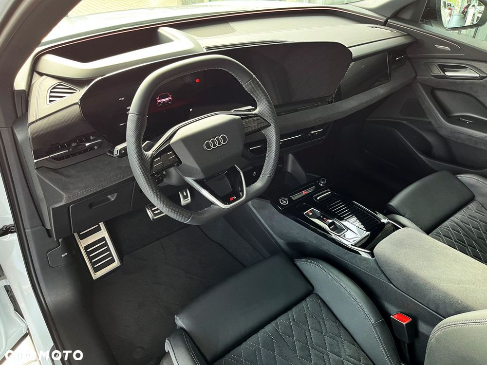 Audi Q6 e-tron - 12