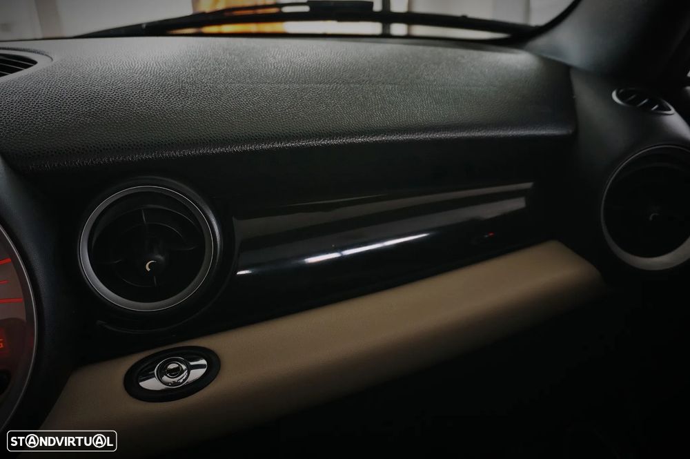 MINI Cabrio Cooper D - 14