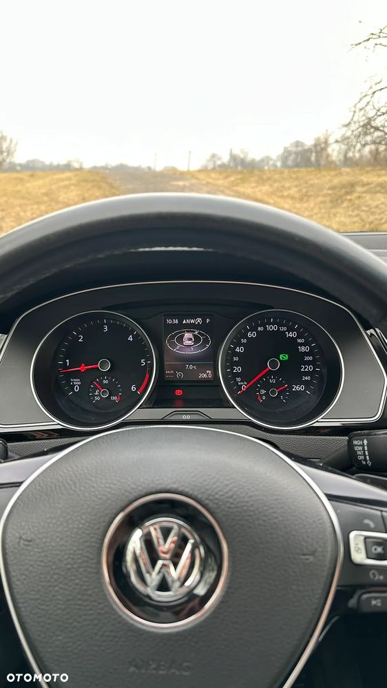 Volkswagen Passat 2.0 TDI BMT Highline DSG - 10
