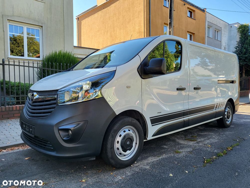 Opel Vivaro - 2