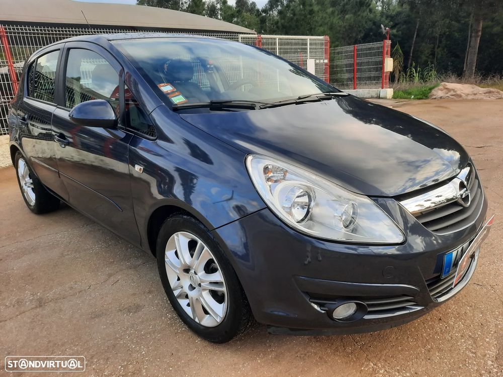 Opel Corsa 1.2 Cosmo Easytronic - 4