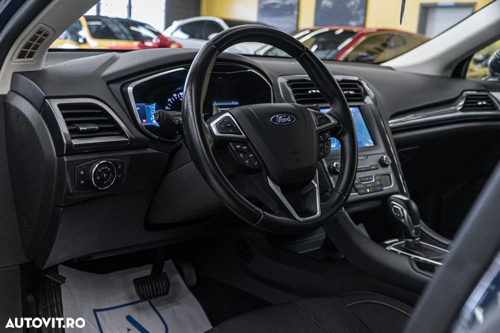 Ford Mondeo 2.0 HEV Titanium - 7