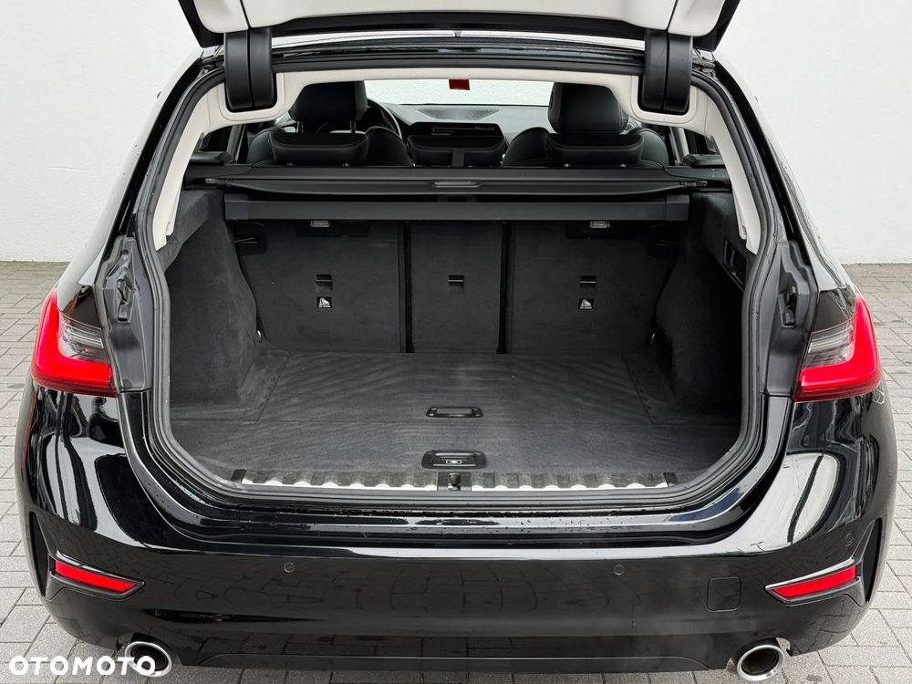 BMW Seria 3 320d - 11