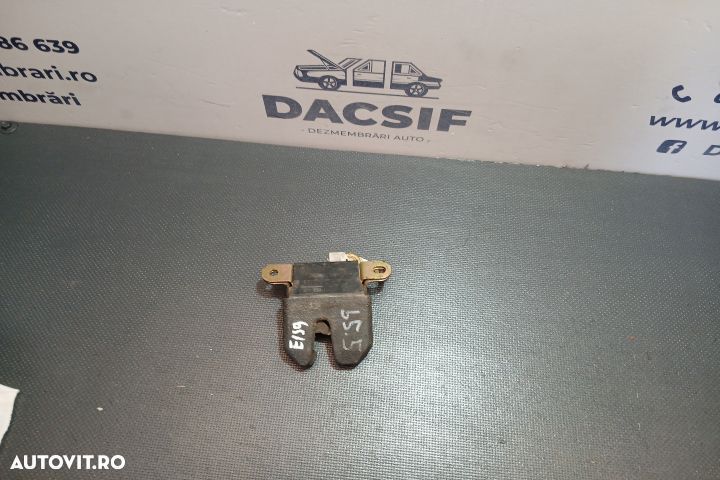 Broasca capota portbagaj 3B5827505J 3B5827505J Volkswagen VW Passat B - 2