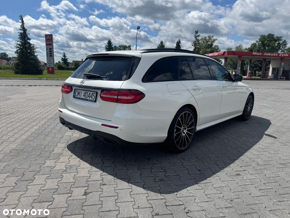 Mercedes-Benz Klasa E 400 d 4Matic T 9G-TRONIC AMG Line - 7