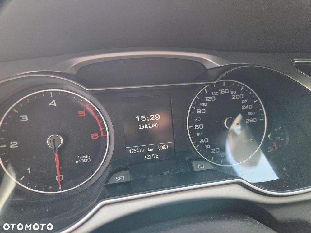 Audi A4 Limousine - 13