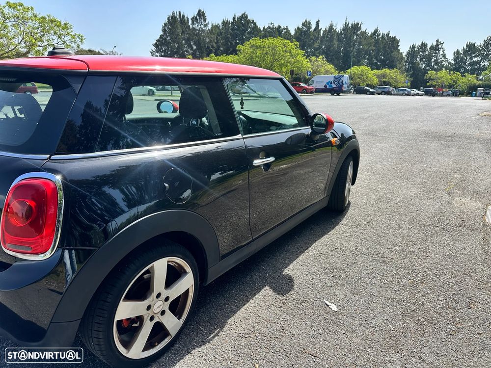 MINI 3 Portas One D - 10