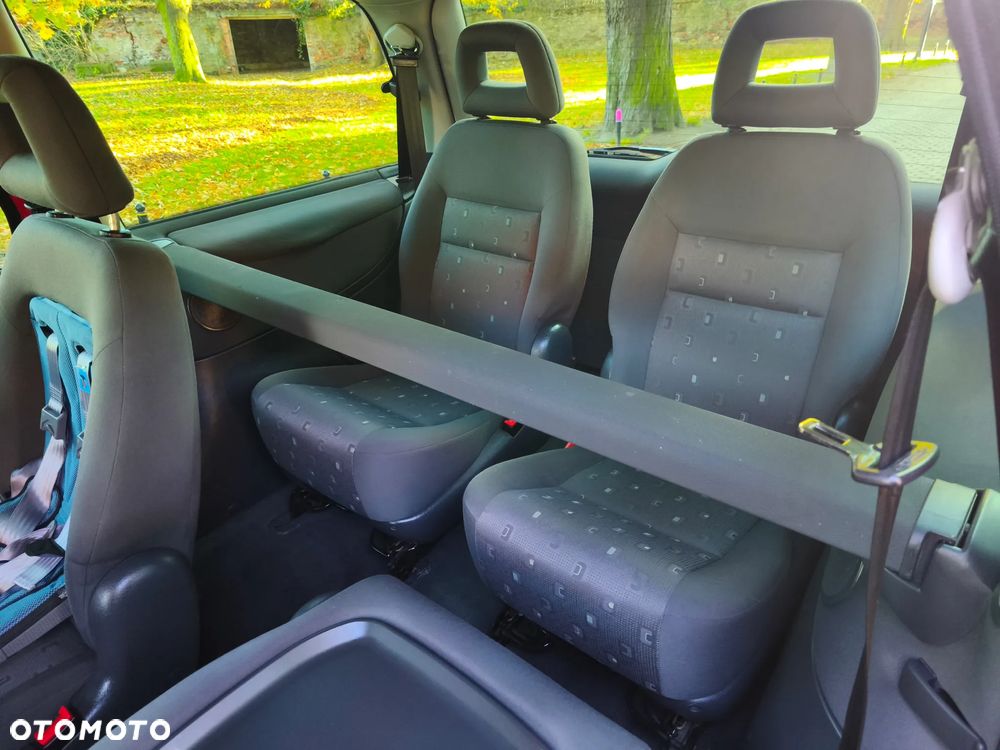 Volkswagen Sharan 2.0 TDI Basis - 13