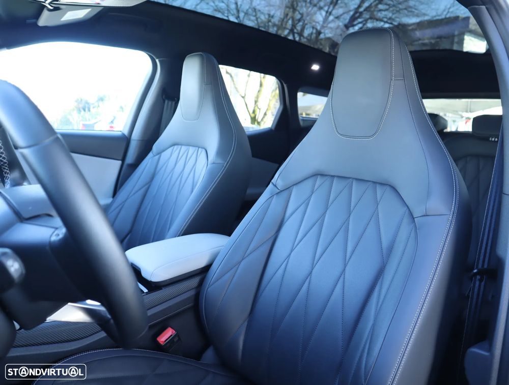 Ford Explorer 77 kWh Premium - 30