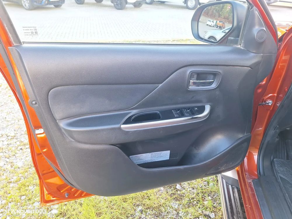 Mitsubishi L200 2.3 DI-D Strakar CD Intense 4WD - 10