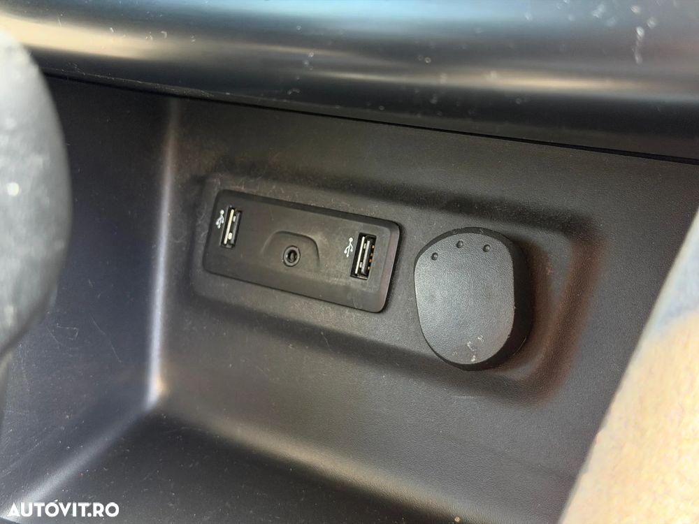 Renault Megane ENERGY dCi 110 EDC BUSINESS - 13