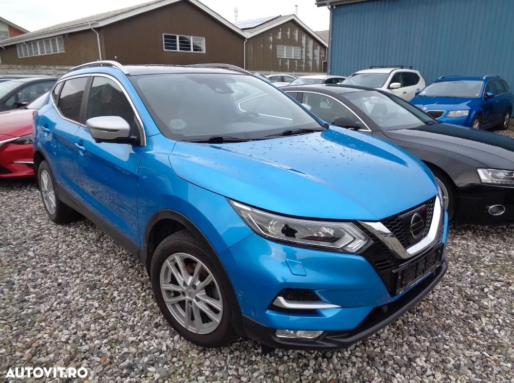 Nissan Qashqai 1.6 DCI Xtronic TEKNA+ - 1