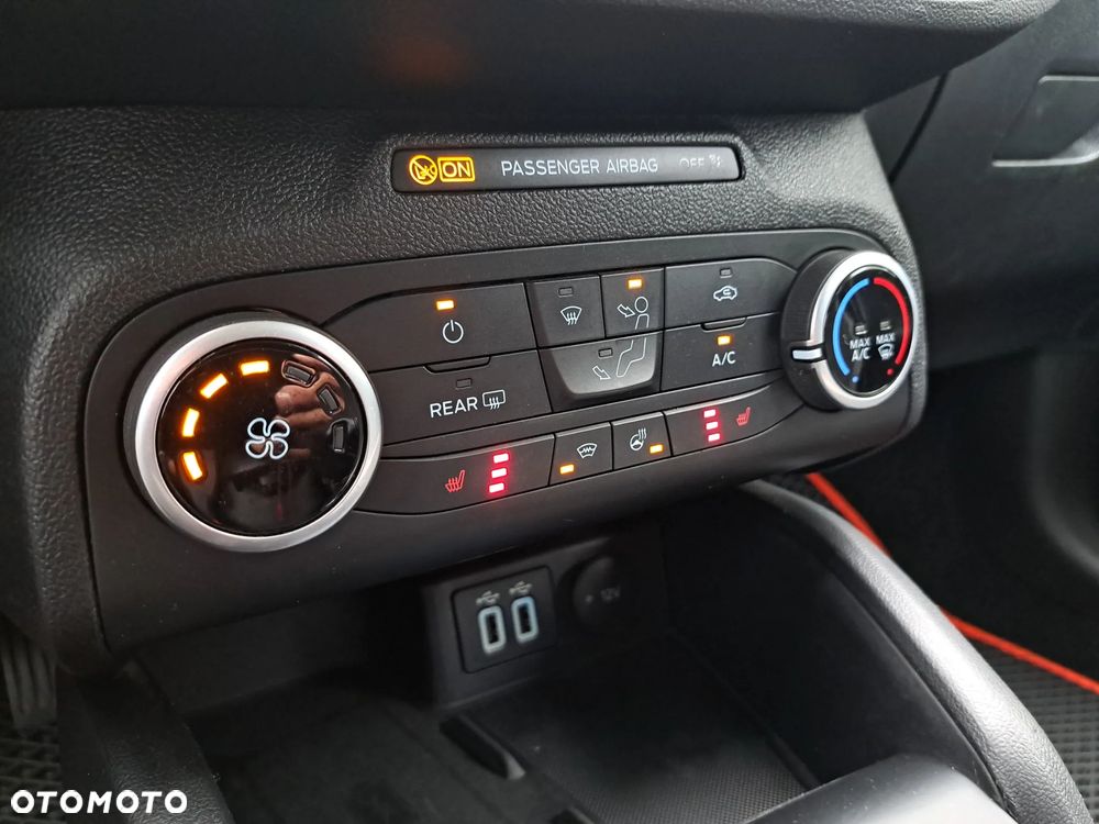 Ford Focus 1.5 EcoBlue Trend Edition - 31