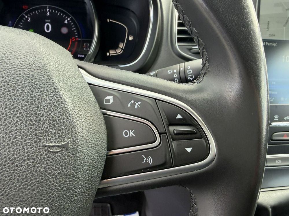 Renault Scenic - 25